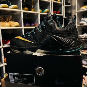 Nike LeBron 12 XXII Nike LeBron XXII Black Yellow Teal  with box size 13